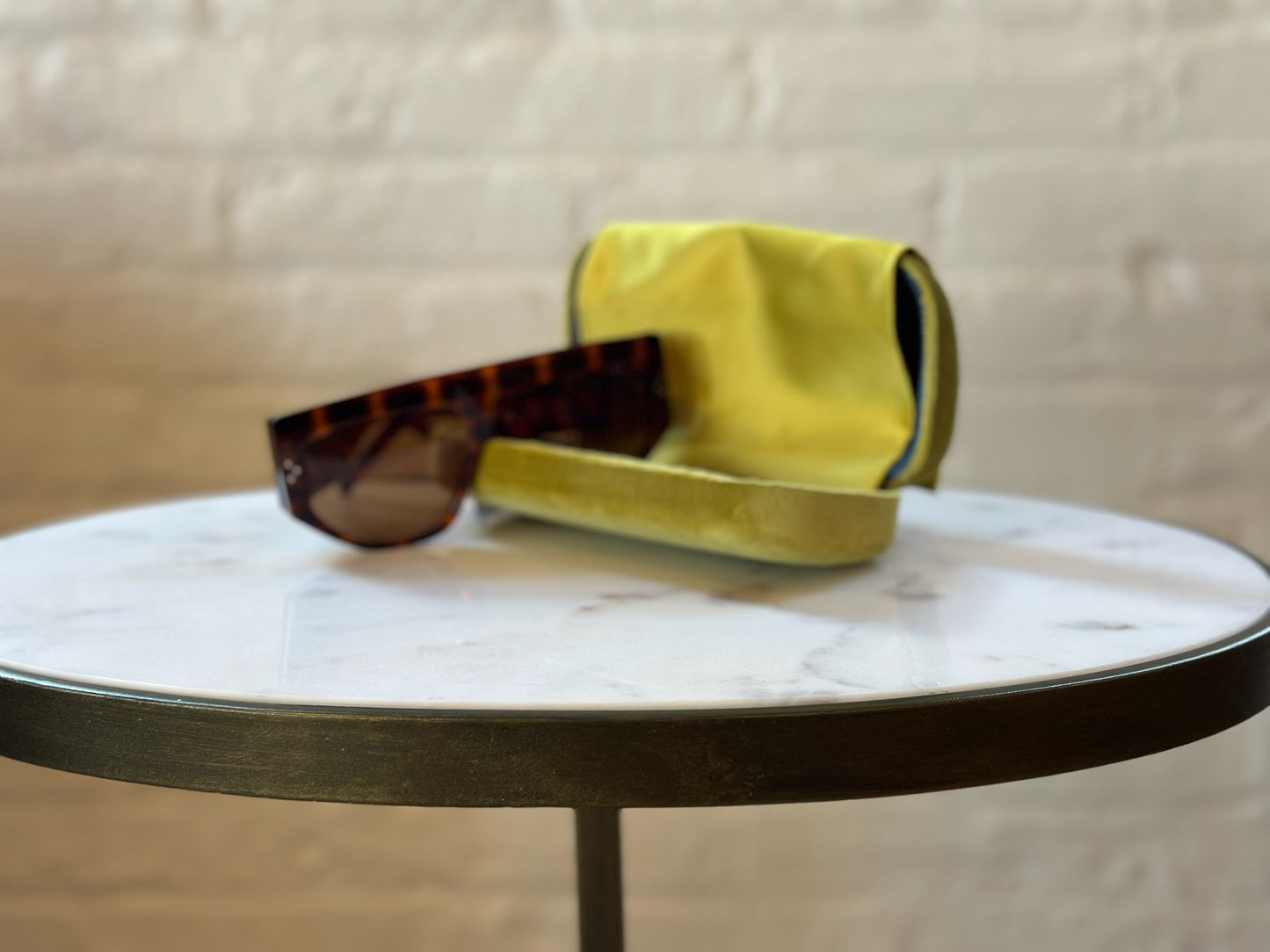 Celine Havana Tortoiseshell Sunglasses with Case CL40106U