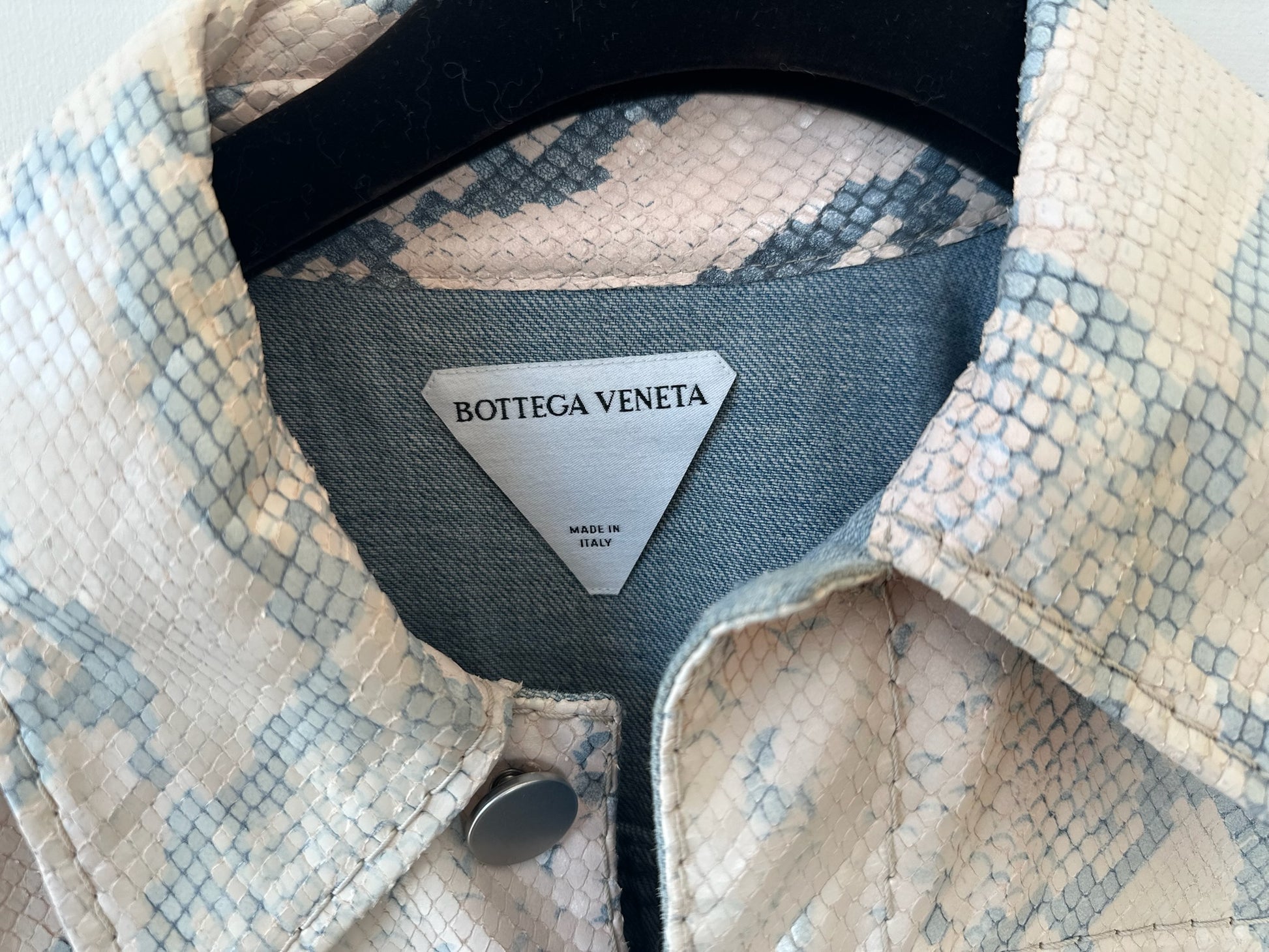 Bottega Veneta Python Denim Trench Tag
